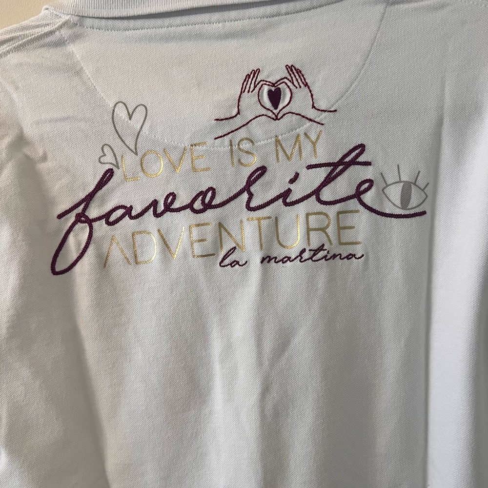 La Martina “Love is my favorite adventure” Polo White Medium. Size 5. New - Picture 4 of 5